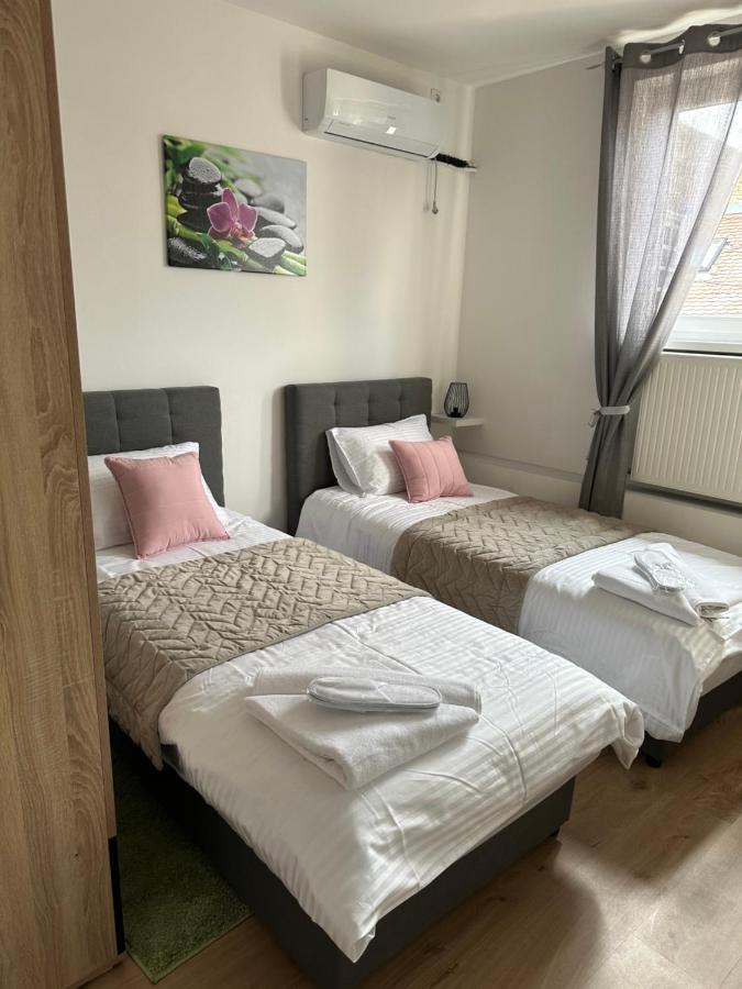 San Lux Dunavska Novi Sad Eksteriør billede